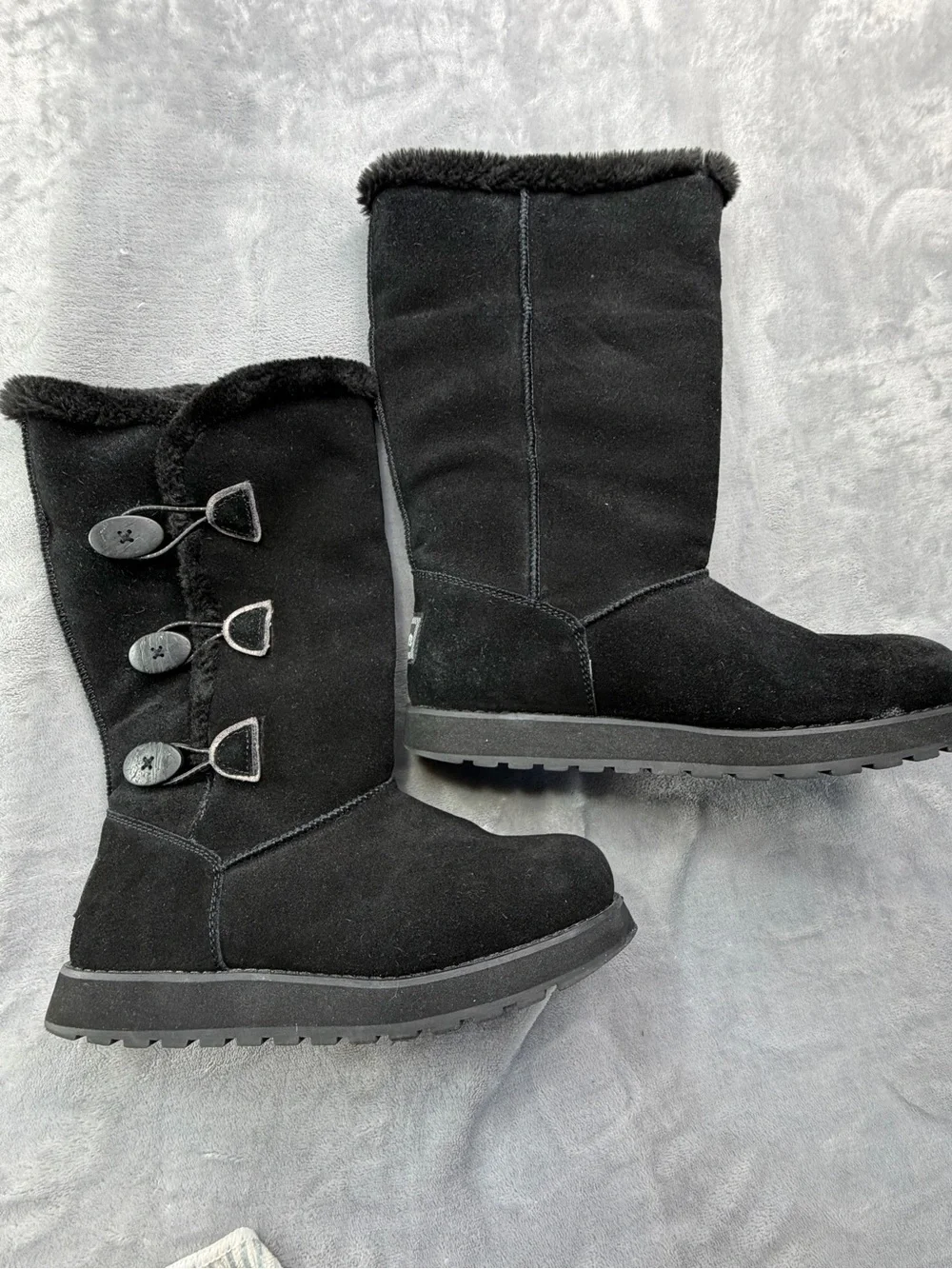Skechers cozy faux
